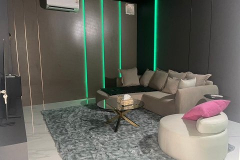 Villa in Pattaya, Thailand 5 bedrooms № 153024 - photo 9