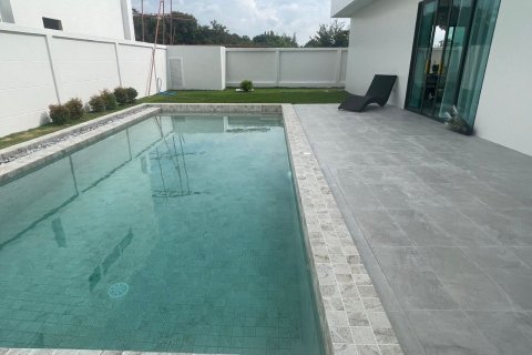 Villa in Pattaya, Thailand 5 bedrooms № 153024 - photo 22