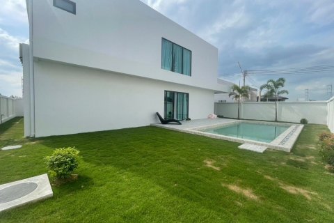 Villa in Pattaya, Thailand 5 bedrooms № 153024 - photo 24