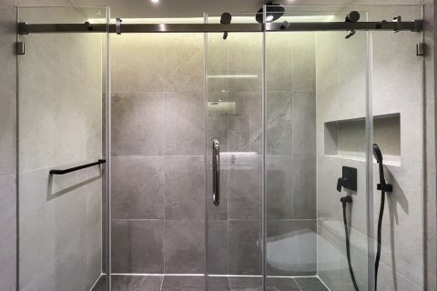 Кондоминиум с 3 спальнями в Клонг Тоэй, Бангкок, Таиланд № 153028 - фото 11