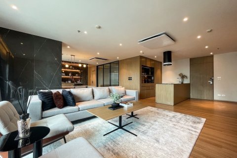 Кондоминиум с 3 спальнями в Клонг Тоэй, Бангкок, Таиланд № 153028 - фото 1