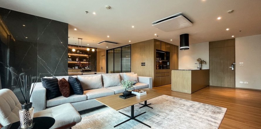 Кондоминиум с 3 спальнями в Клонг Тоэй, Бангкок, Таиланд № 153028