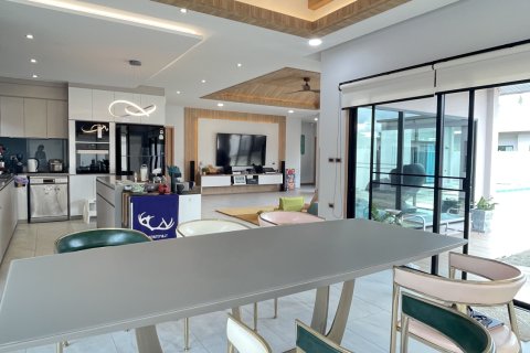 Villa in Pattaya, Thailand 3 bedrooms № 153023 - photo 5