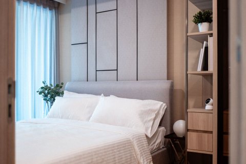 Condo in Watthana, Bangkok, Thailand, 2 bedrooms  № 153029 - photo 18