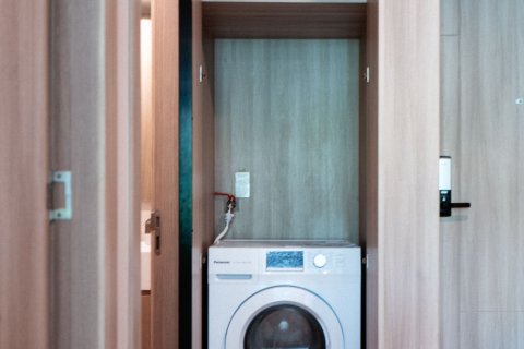 Condo in Watthana, Bangkok, Thailand, 2 bedrooms  № 153029 - photo 21