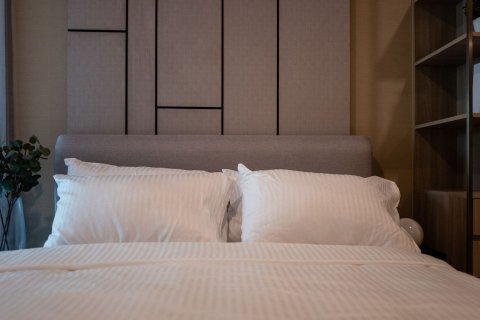 Condo in Watthana, Bangkok, Thailand, 2 bedrooms  № 153029 - photo 17