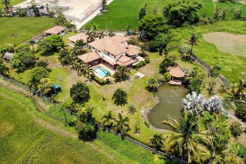 House in Chiang Mai, Thailand 4 bedrooms № 155306 - photo 6