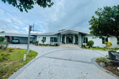 Вилла в Чиангмае, Таиланд с 6 спальнями № 155308 - фото 6