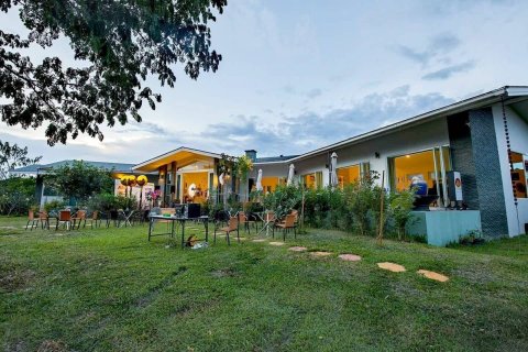 Вилла в Чиангмае, Таиланд с 6 спальнями № 155308 - фото 1