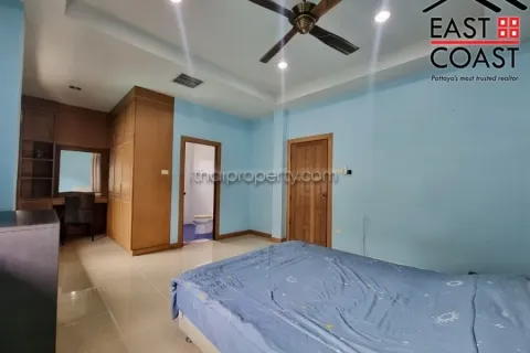Casa de 3 dormitorios en Pattaya, Tailandia № 213611 - foto 19