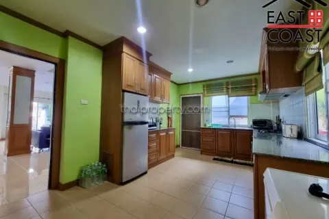 Casa de 3 dormitorios en Pattaya, Tailandia № 213611 - foto 6