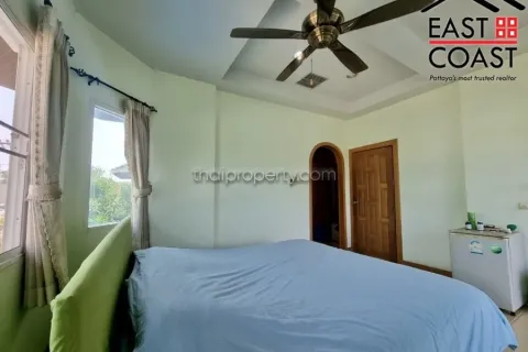 Casa de 3 dormitorios en Pattaya, Tailandia № 213611 - foto 9