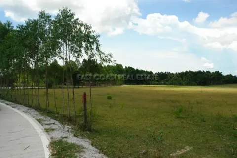 Terreno en Pattaya, Tailandia № 213610