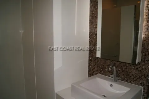 Condominio de 2 dormitorios en Pattaya, Tailandia № 213608 - foto 5