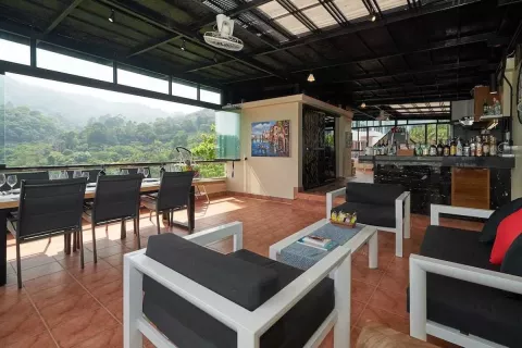 House in Kathu, Thailand 4 bedrooms № 141324 - photo 6