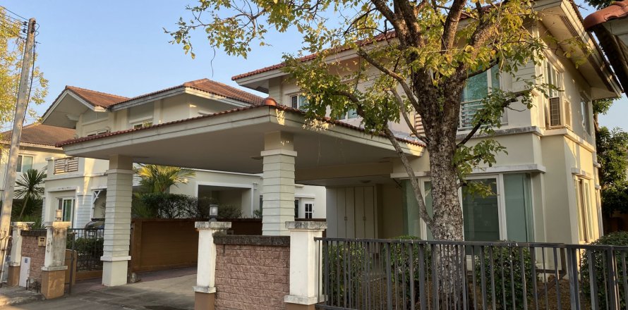 Maison à San Kamphaeng, Thaïlande 3 chambres № 141325