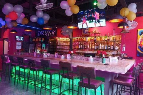 Коммерческая недвижимость в Чиангмае, Таиланд  № 144865 - фото 1