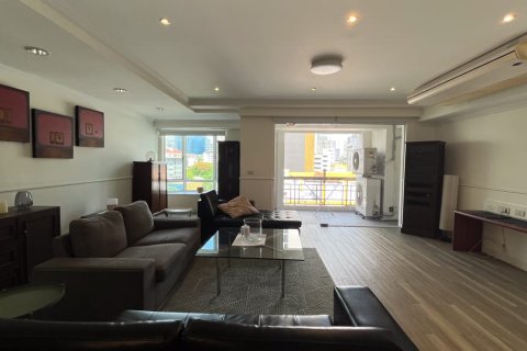 Condo à Watthana, Bangkok, Thaïlande, 3 chambres № 200983 - photo 2