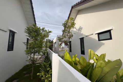 House in Phuket, Thailand 3 bedrooms № 147501 - photo 13
