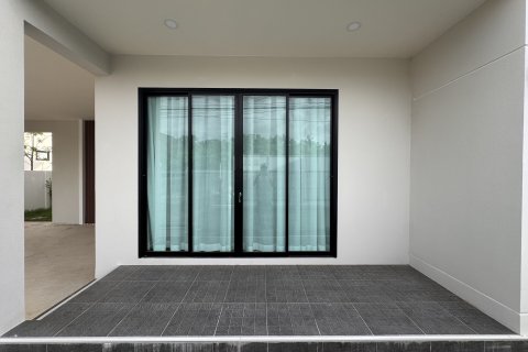 House in Phuket, Thailand 3 bedrooms № 147501 - photo 4