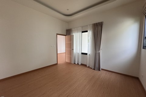 House in Phuket, Thailand 3 bedrooms № 147501 - photo 14