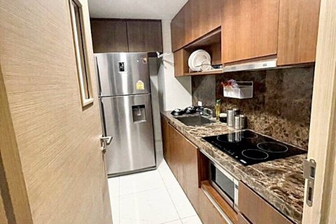 Condo in Bangkok, Thailand, 2 bedrooms  № 114971 - photo 7