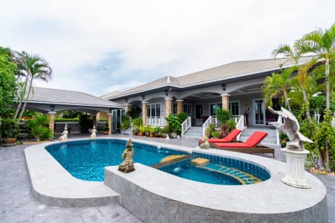 Villa in Cha-am, Thailand 3 bedrooms № 114969 - photo 1