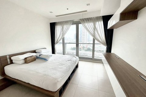 Condo in Bangkok, Thailand, 2 bedrooms  № 114970 - photo 6