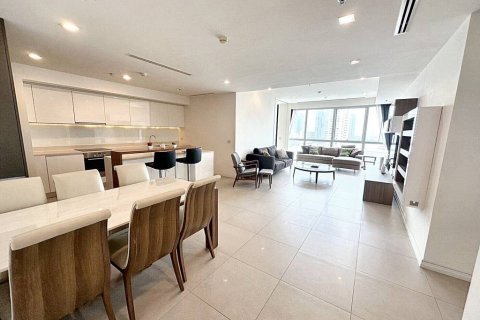 Condo in Bangkok, Thailand, 2 bedrooms  № 114970 - photo 3