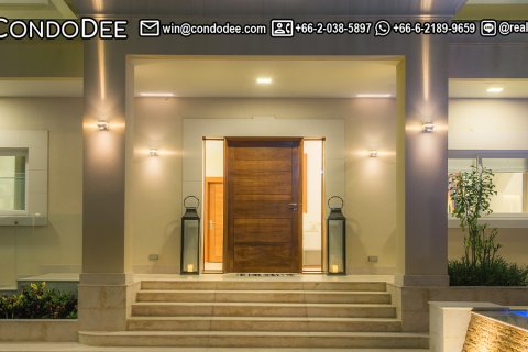 House in Phra Khanong, Bangkok, Thailand 7 bedrooms № 200926 - photo 3