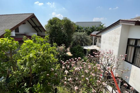 House in Phra Khanong, Bangkok, Thailand 5 bedrooms № 200925 - photo 24