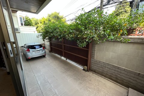 House in Phra Khanong, Bangkok, Thailand 5 bedrooms № 200925 - photo 13