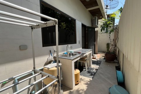 House in Phra Khanong, Bangkok, Thailand 5 bedrooms № 200925 - photo 22
