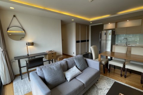 Condo in Watthana, Bangkok, Thailand, 2 bedrooms  № 200928 - photo 18