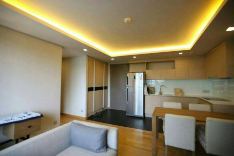 Condo in Watthana, Bangkok, Thailand, 2 bedrooms  № 200928 - photo 5