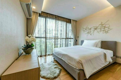 Condo in Watthana, Bangkok, Thailand, 2 bedrooms  № 200928 - photo 4