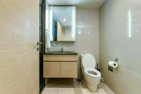 Condo in Watthana, Bangkok, Thailand, 2 bedrooms  № 200928 - photo 9