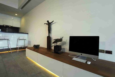 Condo in Bangkok, Thailand, 1 bedroom № 183375 - photo 9