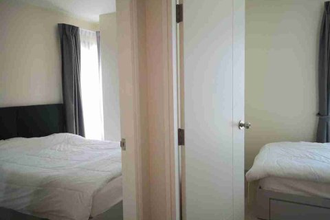 Condo in Bangkok, Thailand, 2 bedrooms № 183378 - photo 6