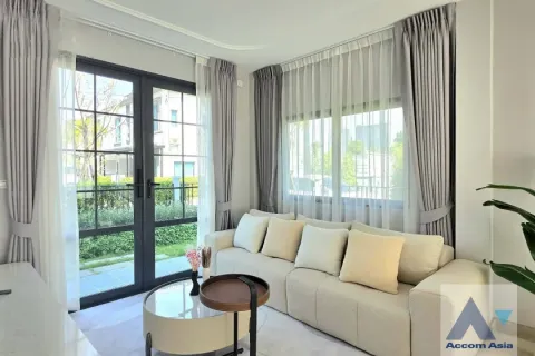 บ้านในBang Kaeo, ประเทศไทย 4 ห้องนอน № 214750