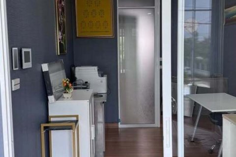 Townhouse in Pak Kret, Thailand 5 bedrooms № 147422 - photo 14