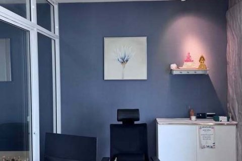 Townhouse in Pak Kret, Thailand 5 bedrooms № 147422 - photo 16