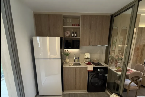 Студия в кондо в Ваттхане, Бангкок, Таиланд № 172227 - фото 5