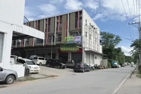 Офис в Накхонратчасиме, Таиланд  № 172229