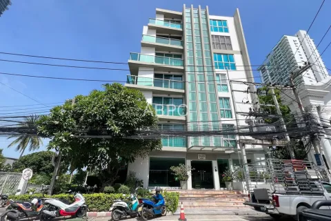 Condo in Pattaya, Thailand, 2 bedrooms № 210457 - photo 1