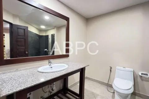 Condo on Jomtien Beach, Pattaya, Thailand, 2 bedrooms № 210455 - photo 14