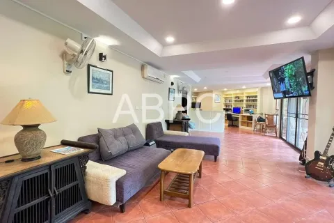 Condo on Jomtien Beach, Pattaya, Thailand, 2 bedrooms № 210455 - photo 9