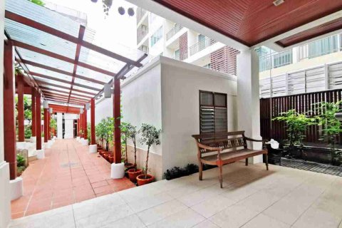 House in Bangkok, Thailand 5 bedrooms № 184112 - photo 8