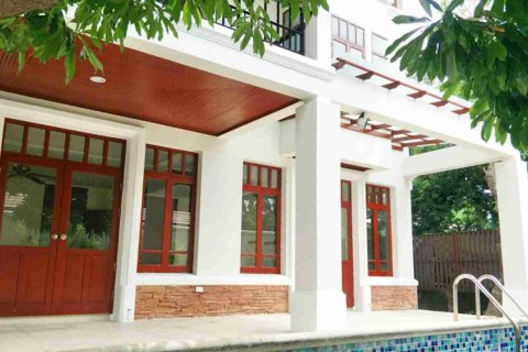 House in Bangkok, Thailand 5 bedrooms № 184112 - photo 6