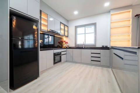 Вилла в Паттайе, Таиланд с 4 спальнями № 119109 - фото 6